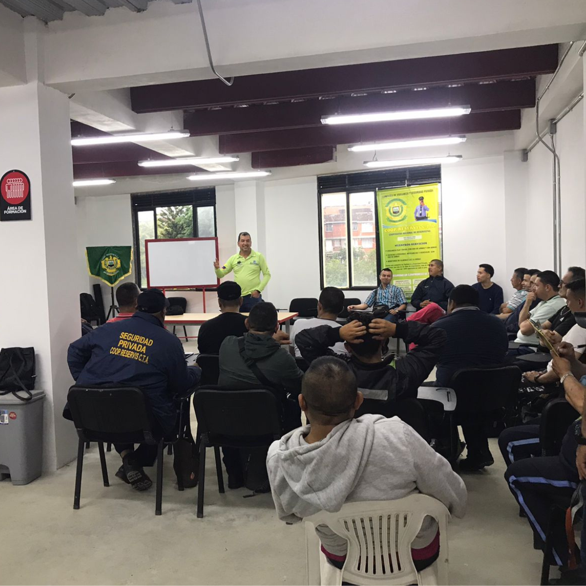 Capacitaciones y curso de seguridad anual gratuito.